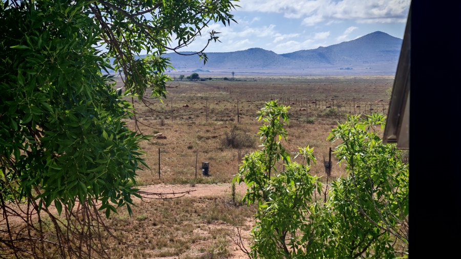 6 Bedroom Property for Sale in Middelburg Eastern Cape